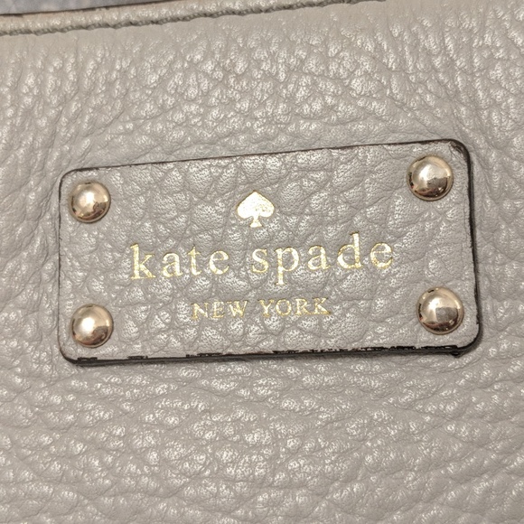 Gray Kate Spade Bay Street Cora Crossbody Purse - Picture 2 of 5